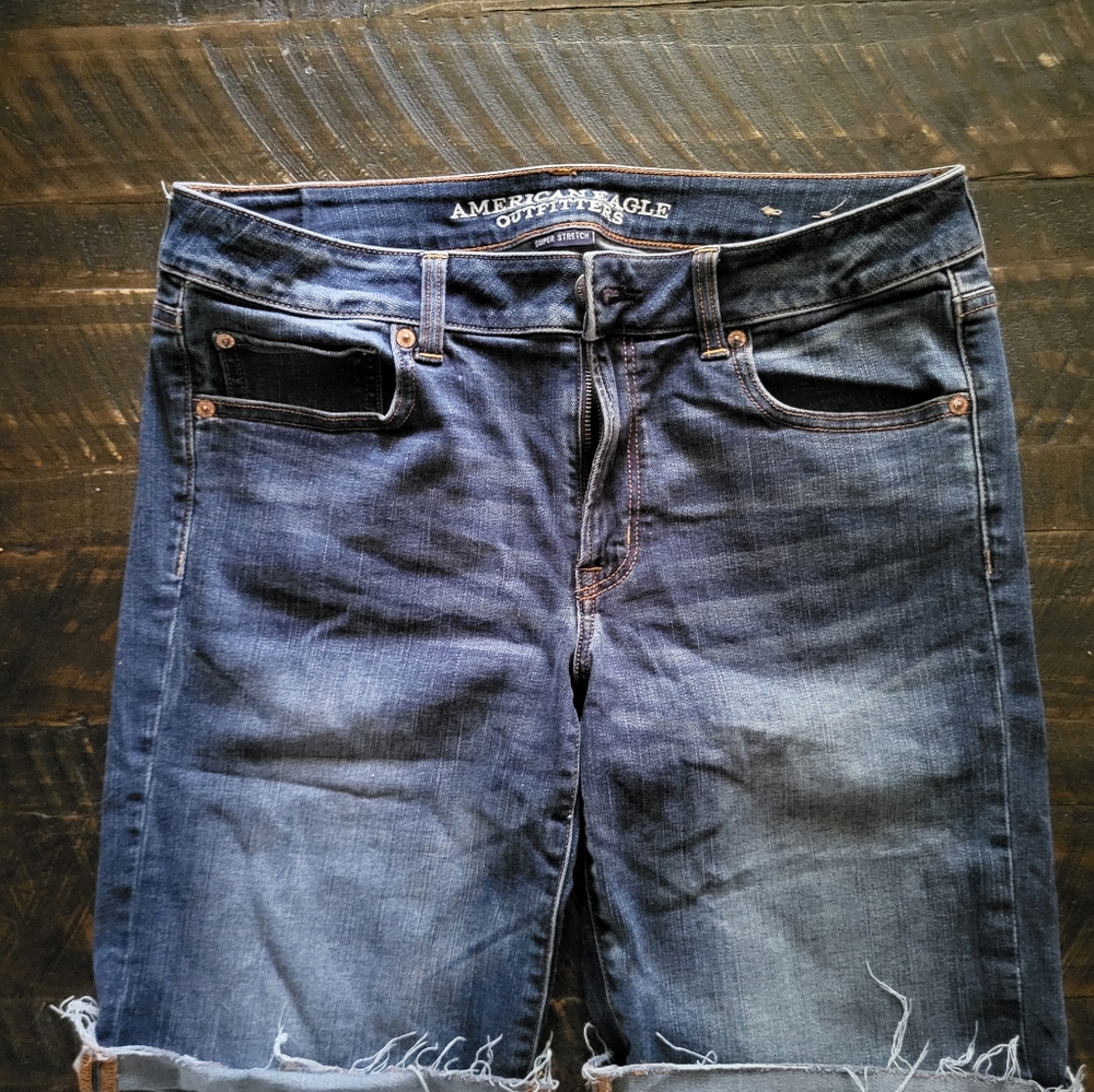 American eagle Bermuda shorts